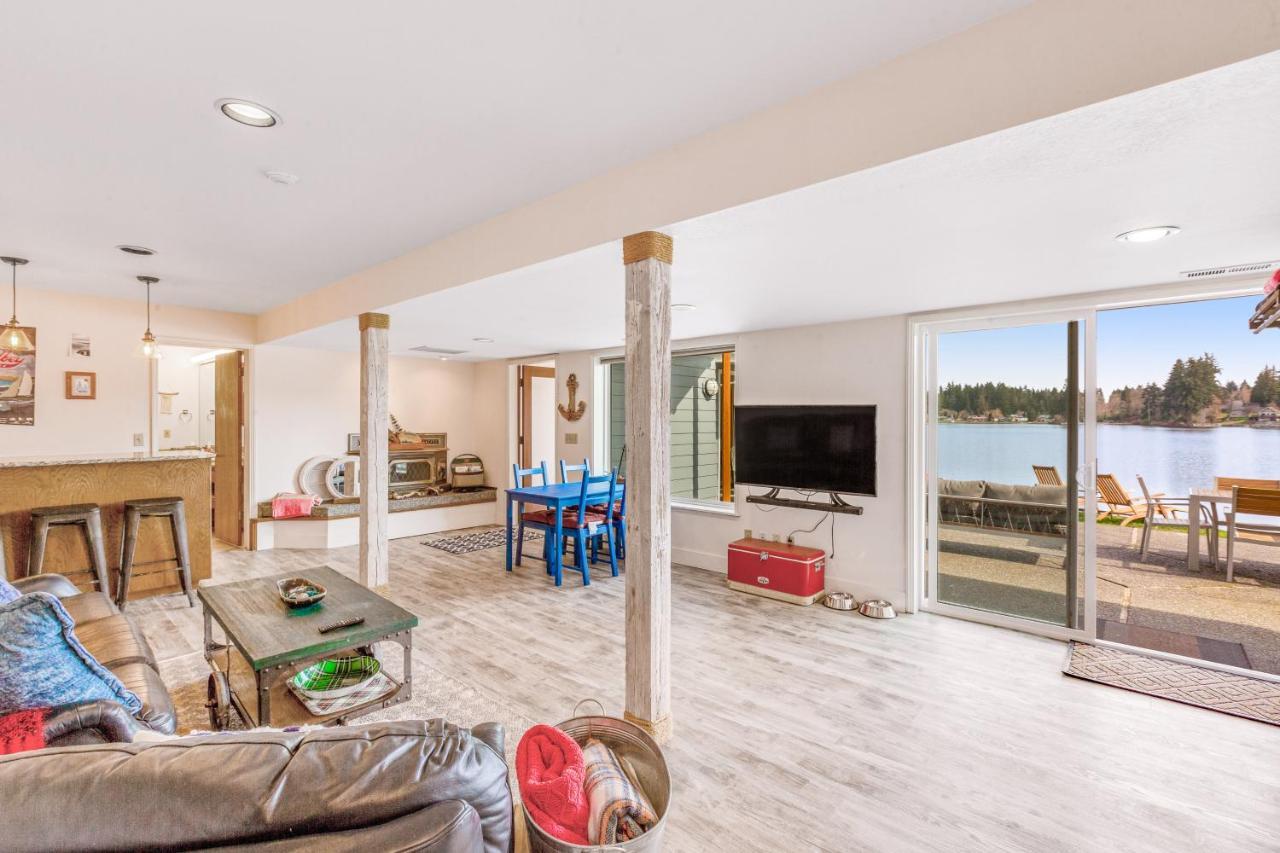 Deer Lake Shores Clinton Exterior photo